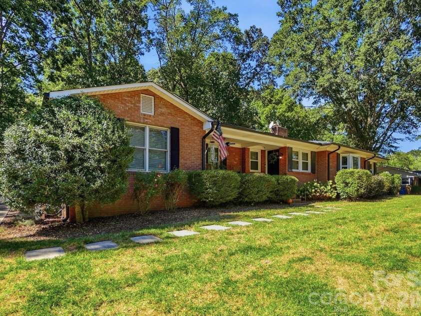 4925 Fulton Court, Concord, NC 28025.  MLS# CAR4421149, YatesRealty ID 53583. 
