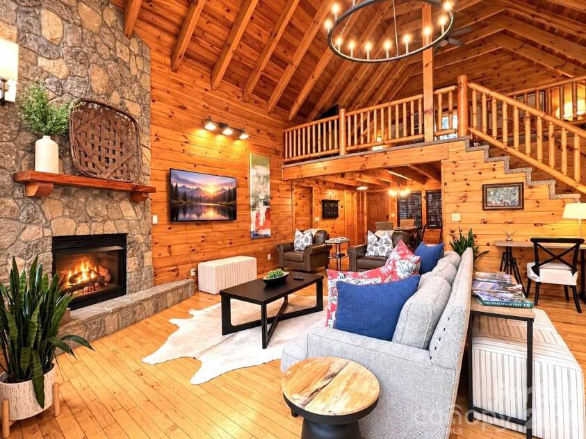 240 Fortner Avenue, Bryson City, NC 28713.  MLS# CAR4429372, YatesRealty ID 53587. 