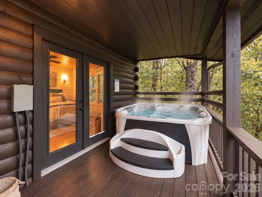 240 Fortner Avenue, Bryson City, NC 28713.  MLS# CAR4429372, YatesRealty ID 53587. 