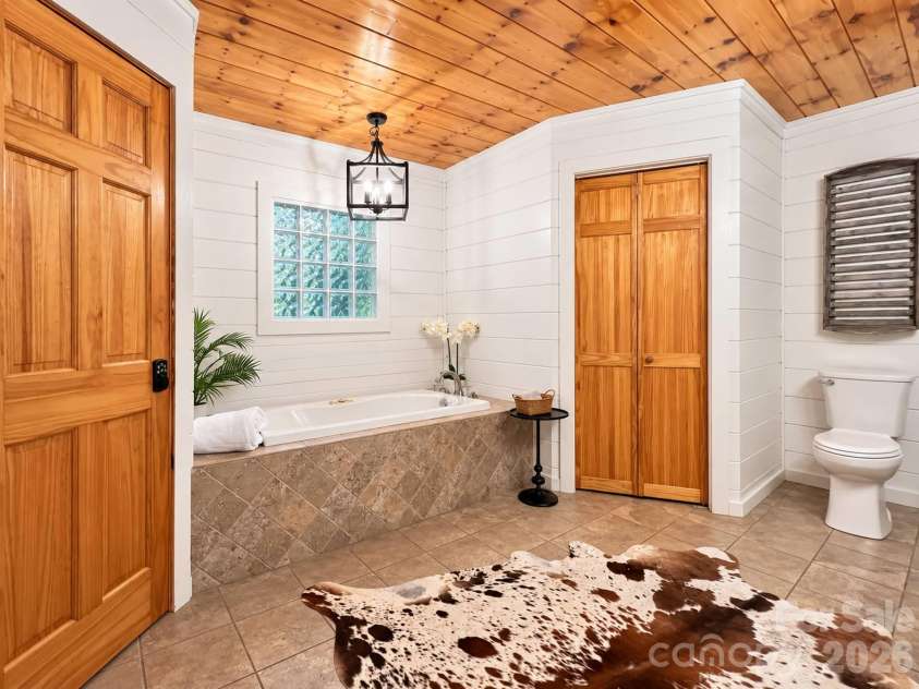 240 Fortner Avenue, Bryson City, NC 28713.  MLS# CAR4429372, YatesRealty ID 53587. 