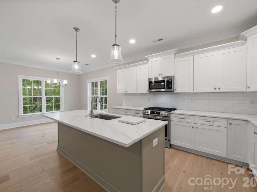 261 Avian Lane, Winston Salem, NC 27127.  MLS# CAR4429356, YatesRealty ID 53588. 