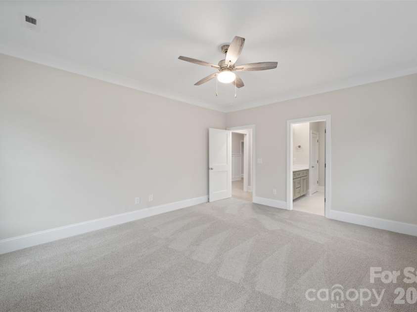 261 Avian Lane, Winston Salem, NC 27127.  MLS# CAR4429356, YatesRealty ID 53588. 