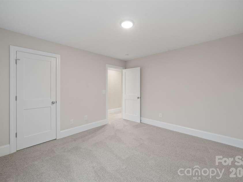 261 Avian Lane, Winston Salem, NC 27127.  MLS# CAR4429356, YatesRealty ID 53588. 