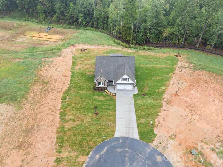 261 Avian Lane, Winston Salem, NC 27127.  MLS# CAR4429356, YatesRealty ID 53588. 