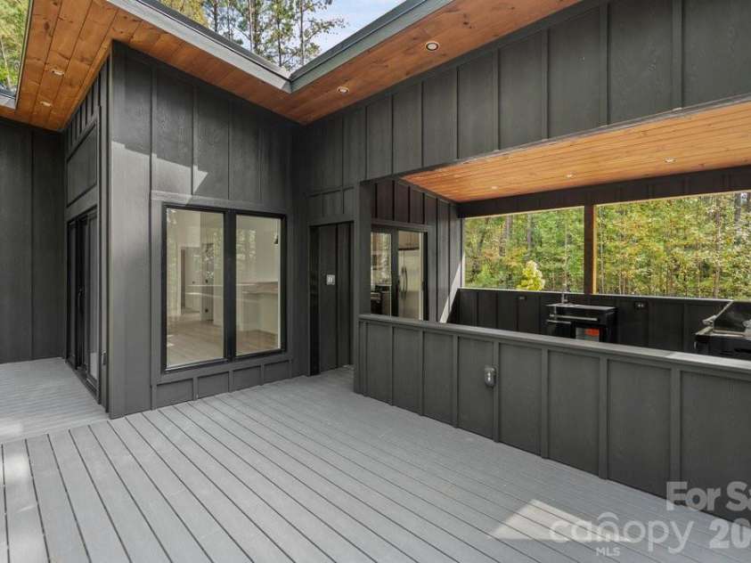203 Golden Creek Ridge, Union Mills, NC 28167.  MLS# CAR4306320, YatesRealty ID 5359. 