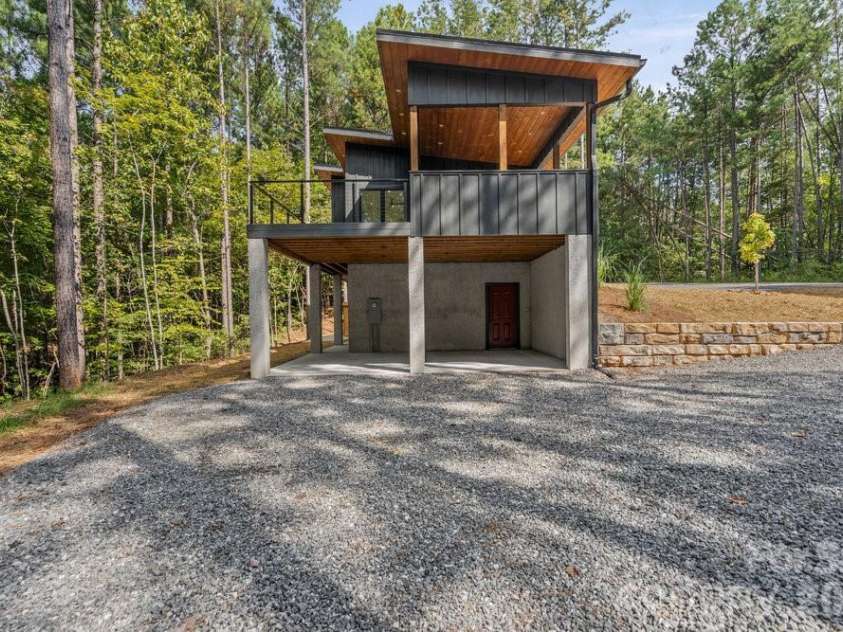 203 Golden Creek Ridge, Union Mills, NC 28167.  MLS# CAR4306320, YatesRealty ID 5359. 