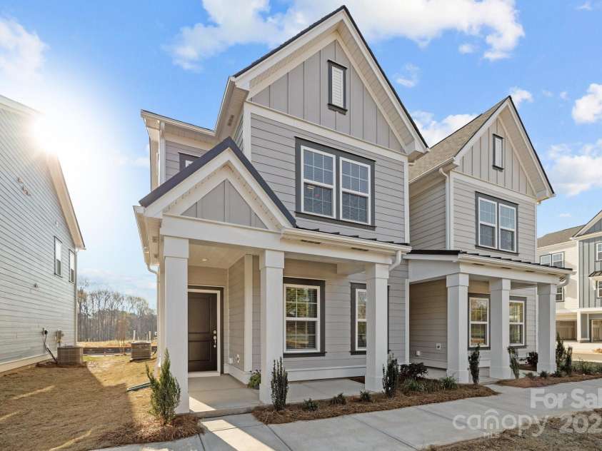 5025 Cherry Gum Court, Matthews, NC 28105.  MLS# CAR4227135, YatesRealty ID 5359. 