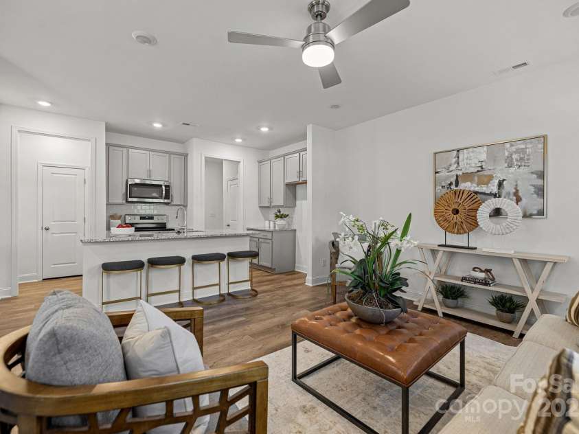 5025 Cherry Gum Court, Matthews, NC 28105.  MLS# CAR4227135, YatesRealty ID 5359. 