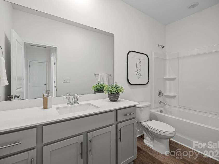 5025 Cherry Gum Court, Matthews, NC 28105.  MLS# CAR4227135, YatesRealty ID 5359. 