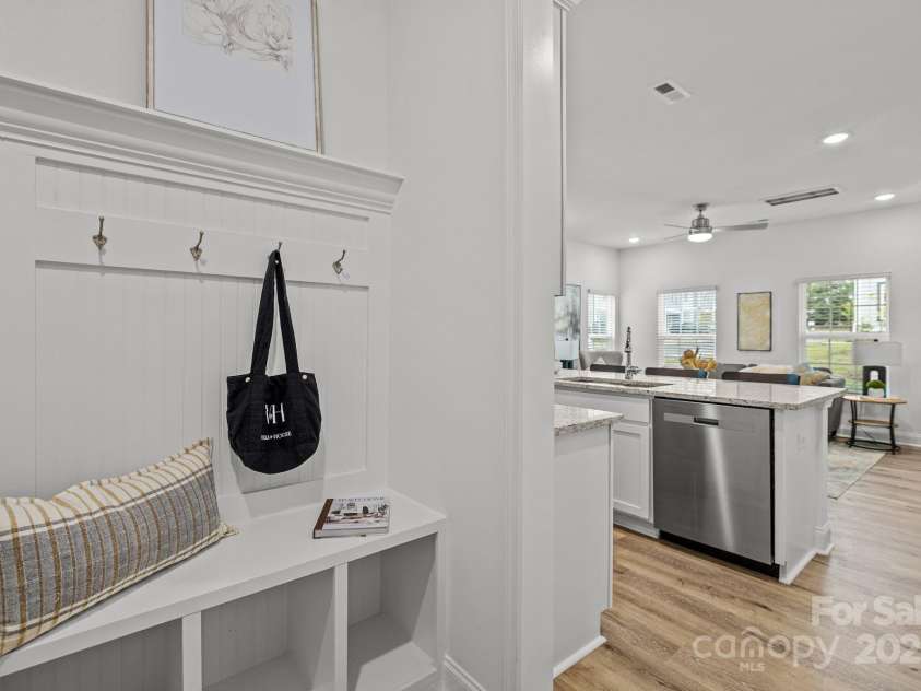 5025 Cherry Gum Court, Matthews, NC 28105.  MLS# CAR4227135, YatesRealty ID 5359. 