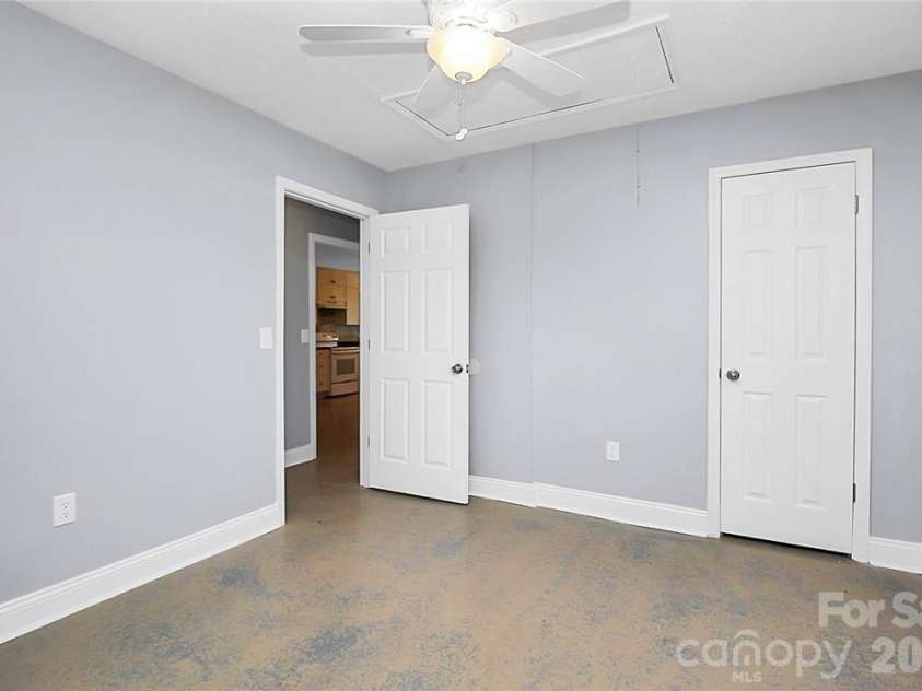 212 Kerr Street, Concord, NC 28025.  MLS# CAR4429514, YatesRealty ID 53590. 