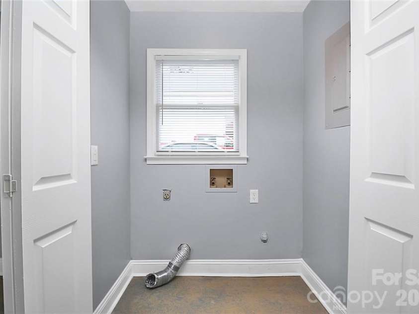 212 Kerr Street, Concord, NC 28025.  MLS# CAR4429514, YatesRealty ID 53590. 