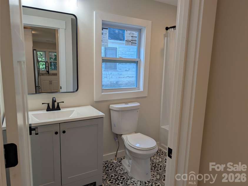 213 Rice Street, Kannapolis, NC 28081.  MLS# CAR4429234, YatesRealty ID 53591. 