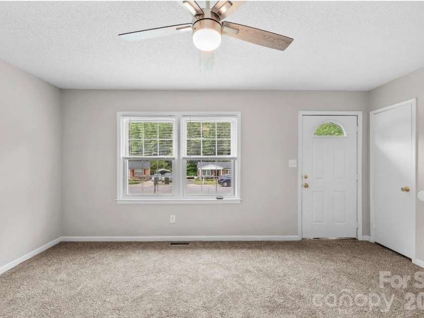 1812 Alpine Drive, Kings Mountain, NC 28086.  MLS# CAR4398960, YatesRealty ID 53592. 