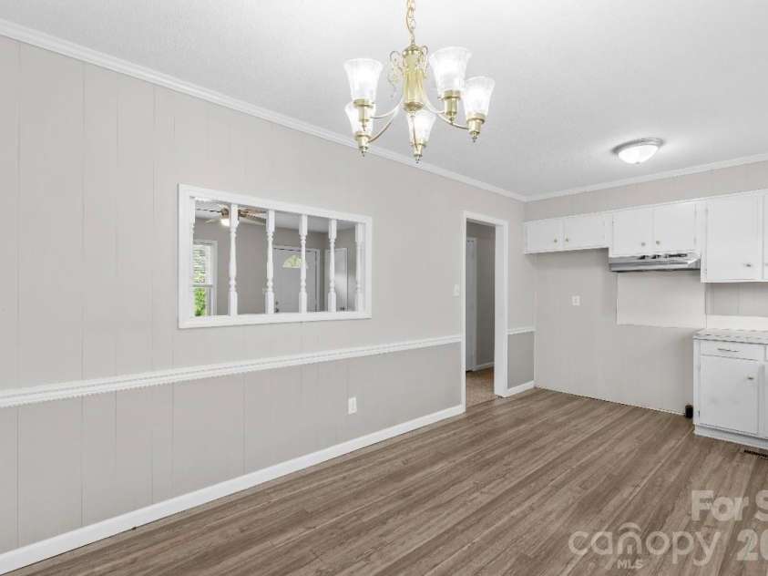 1812 Alpine Drive, Kings Mountain, NC 28086.  MLS# CAR4398960, YatesRealty ID 53592. 