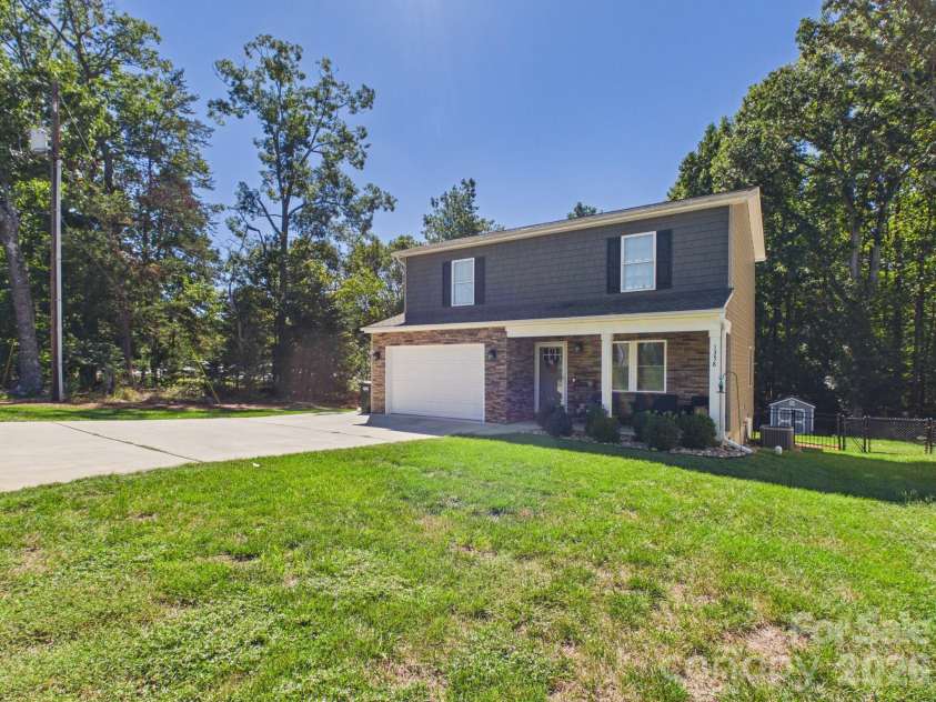 1358 26th Avenue, Hickory, NC 28601.  MLS# CAR4429500, YatesRealty ID 53593. 