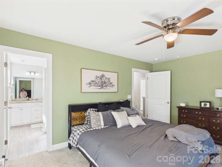 1358 26th Avenue, Hickory, NC 28601.  MLS# CAR4429500, YatesRealty ID 53593. 