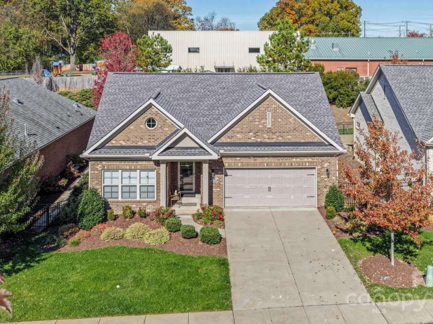 4516 Ideal Way, Harrisburg, NC 28075.  MLS# CAR4325804, YatesRealty ID 536. Notice the Nicely Landscaped Lot Maintained by the Association.