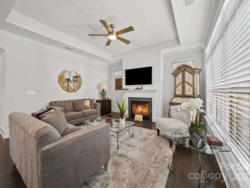 4516 Ideal Way, Harrisburg, NC 28075.  MLS# CAR4325804, YatesRealty ID 536. Spacious Great Room with Tray Ceiling