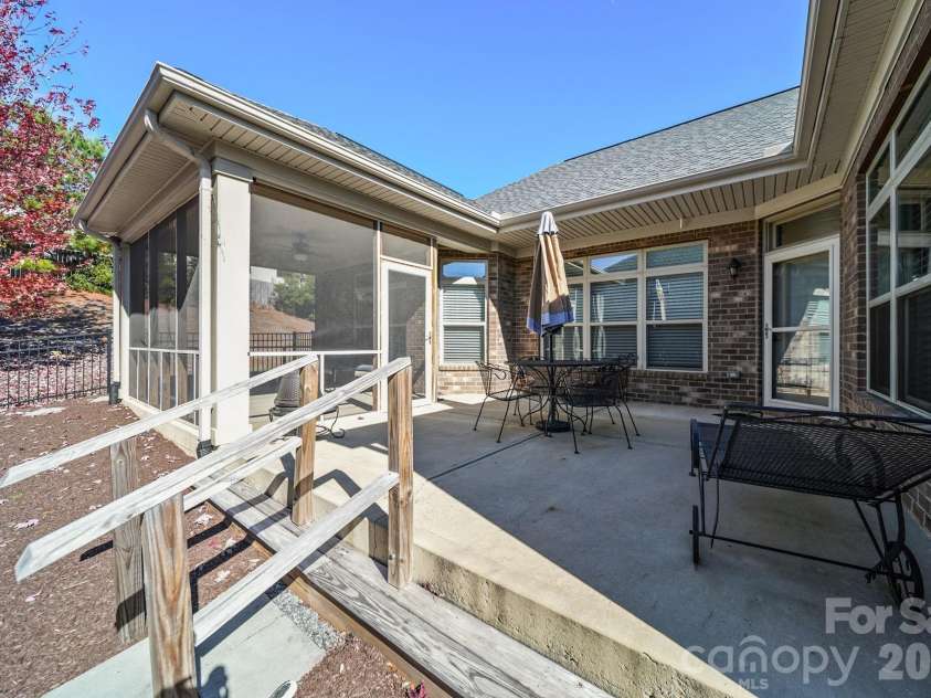 4516 Ideal Way, Harrisburg, NC 28075.  MLS# CAR4379048, YatesRealty ID 536. 
