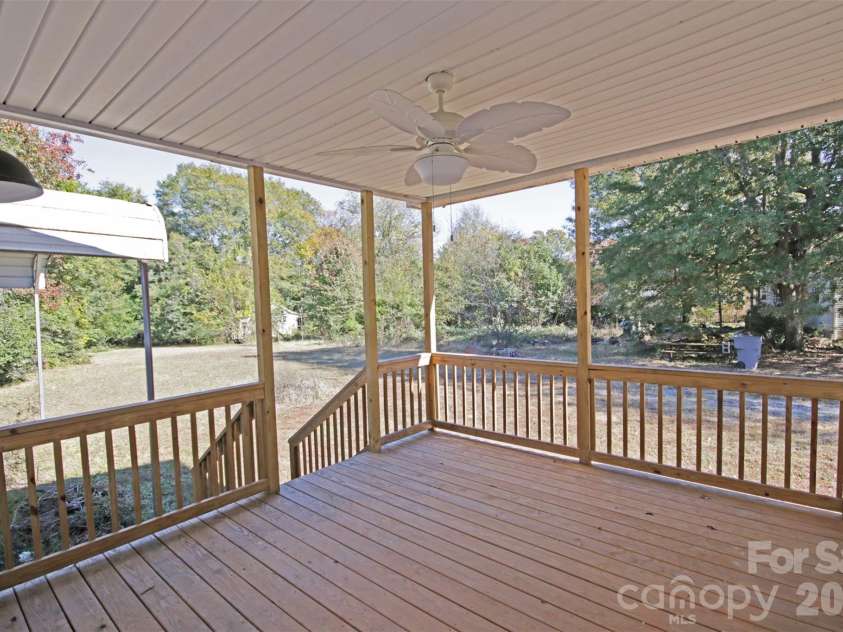 119 Marion Street, Clover, SC 29710.  MLS# CAR4334219, YatesRealty ID 5360. 