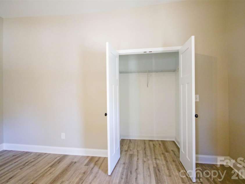 119 Marion Street, Clover, SC 29710.  MLS# CAR4334219, YatesRealty ID 5360. 
