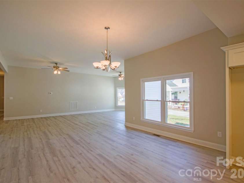 119 Marion Street, Clover, SC 29710.  MLS# CAR4334219, YatesRealty ID 5360. 