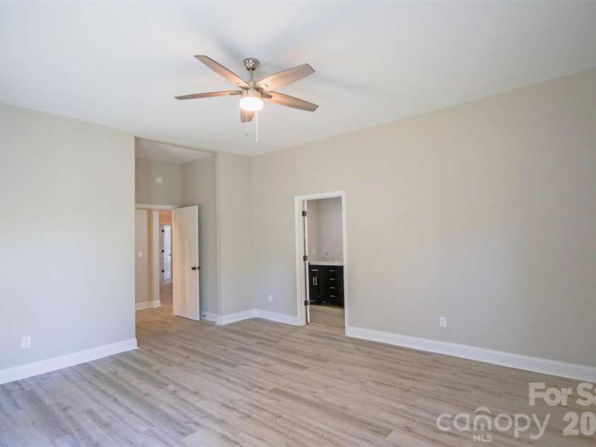 119 Marion Street, Clover, SC 29710.  MLS# CAR4334219, YatesRealty ID 5360. 