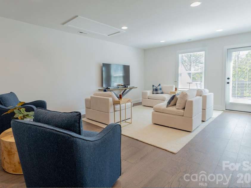 4012 Hickory Springs Lane, Charlotte, NC 28277.  MLS# CAR4428706, YatesRealty ID 53600. 