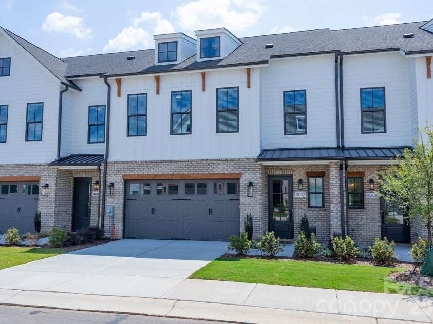 4012 Hickory Springs Lane, Charlotte, NC 28277.  MLS# CAR4428706, YatesRealty ID 53600. 