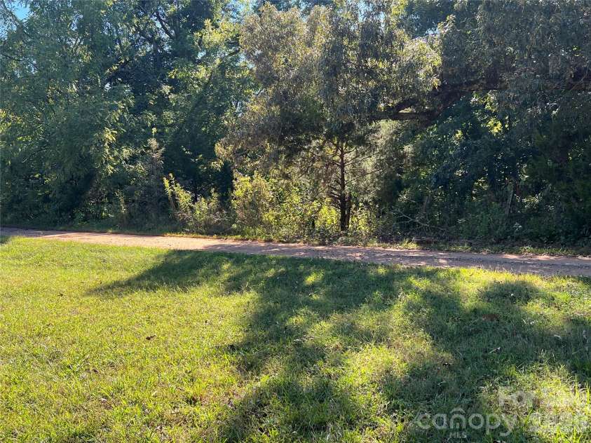 144 Skyview Avenue, Forest City, NC 28043.  MLS# CAR4427958, YatesRealty ID 53602. 