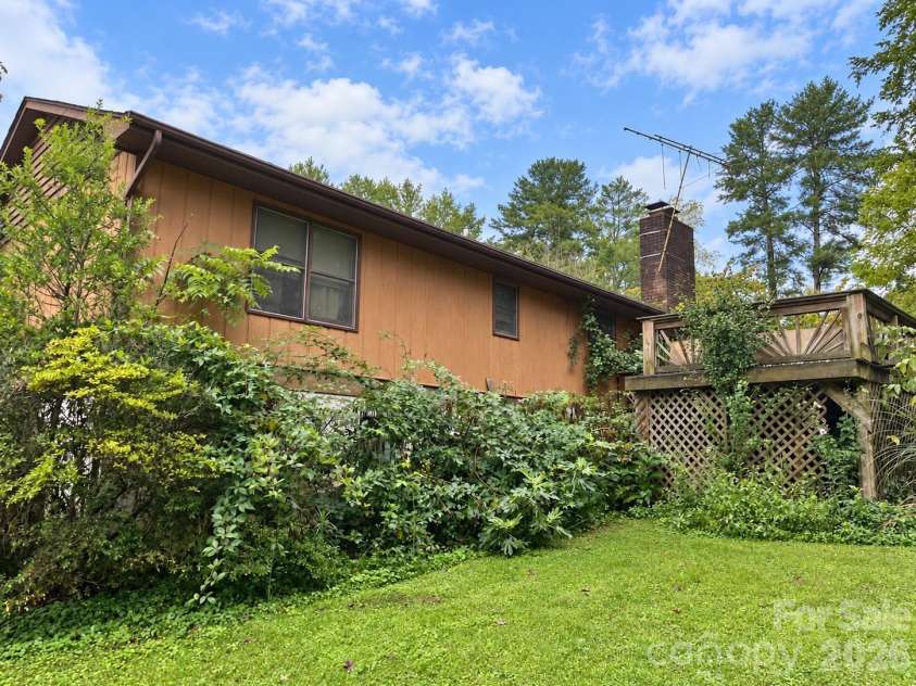 6 Daniel Drive, Fletcher, NC 28732.  MLS# CAR4428702, YatesRealty ID 53603. 