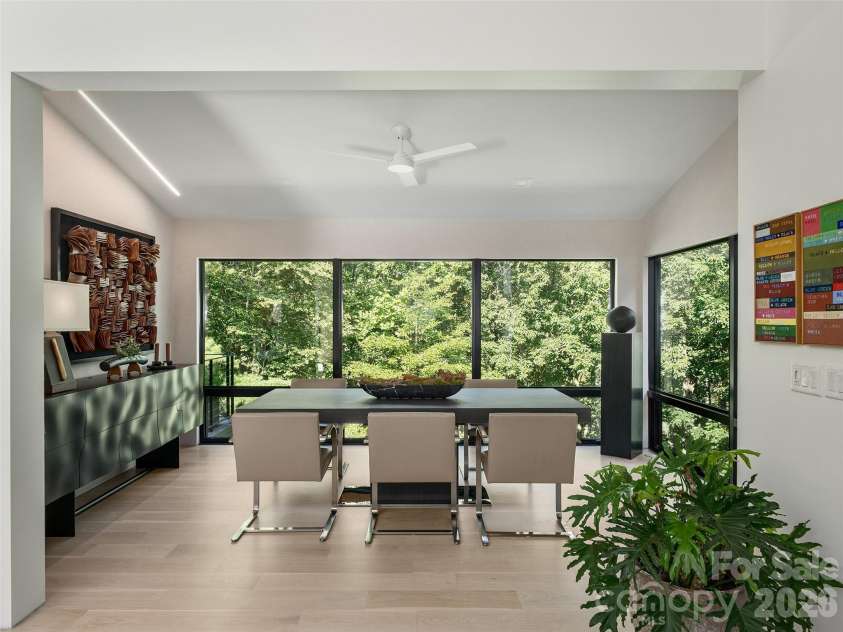 6 Waterside Drive, Asheville, NC 28804.  MLS# CAR4423938, YatesRealty ID 53607. 