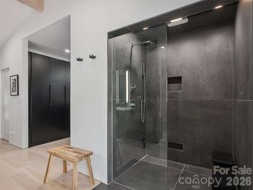 6 Waterside Drive, Asheville, NC 28804.  MLS# CAR4423938, YatesRealty ID 53607. 