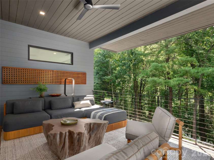 6 Waterside Drive, Asheville, NC 28804.  MLS# CAR4423938, YatesRealty ID 53607. 