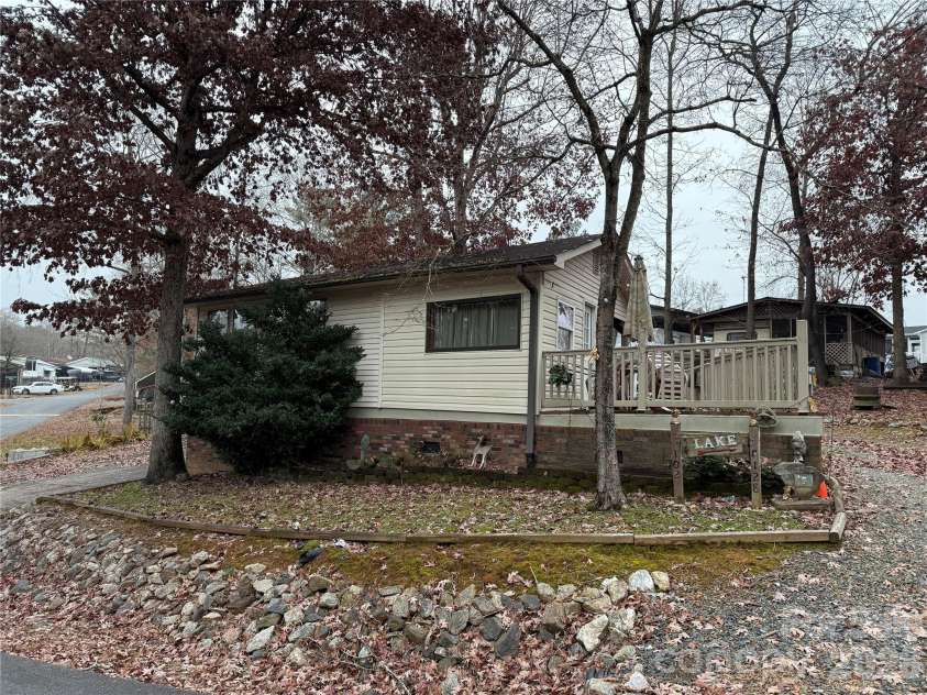 102 Arrowood Trail, Mount Gilead, NC 27306.  MLS# CAR4327962, YatesRealty ID 5361. 