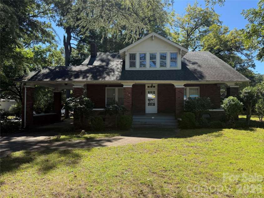 718 E Franklin Street, Monroe, NC 28112.  MLS# CAR4429571, YatesRealty ID 53613. 