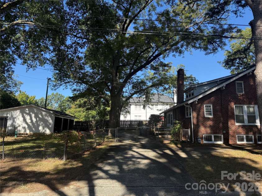 718 E Franklin Street, Monroe, NC 28112.  MLS# CAR4429571, YatesRealty ID 53613. 