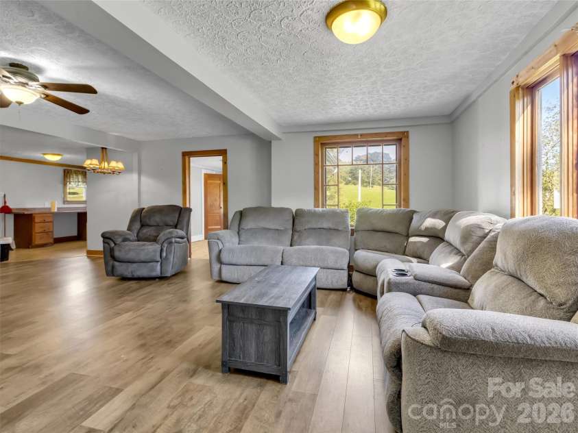 408 Sunny Drive, Waynesville, NC 28786.  MLS# CAR4429563, YatesRealty ID 53614. 