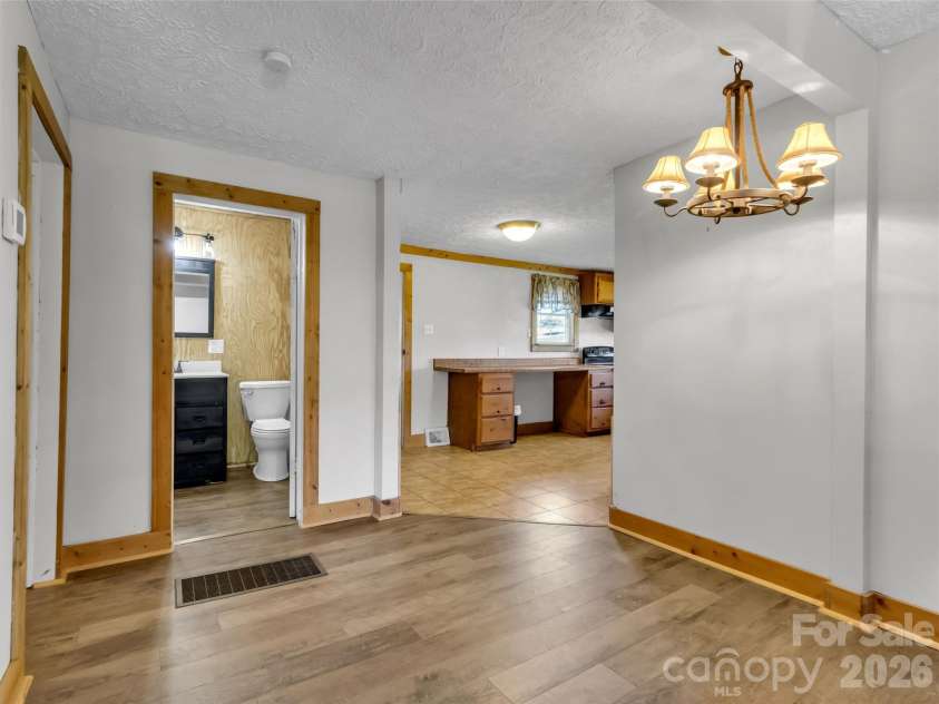 408 Sunny Drive, Waynesville, NC 28786.  MLS# CAR4429563, YatesRealty ID 53614. 
