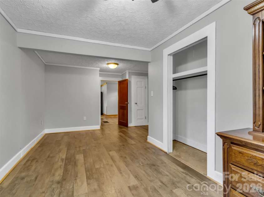 408 Sunny Drive, Waynesville, NC 28786.  MLS# CAR4429563, YatesRealty ID 53614. 