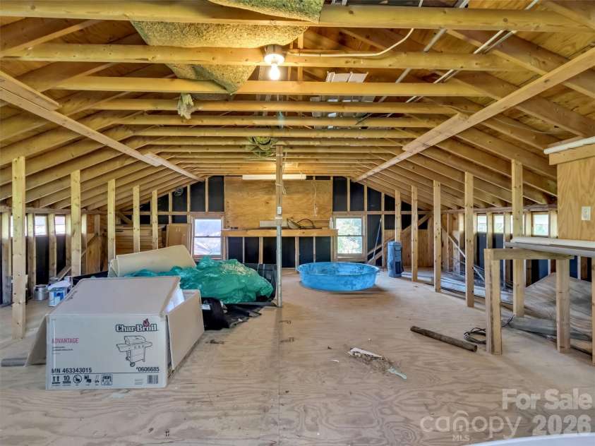 408 Sunny Drive, Waynesville, NC 28786.  MLS# CAR4429563, YatesRealty ID 53614. 