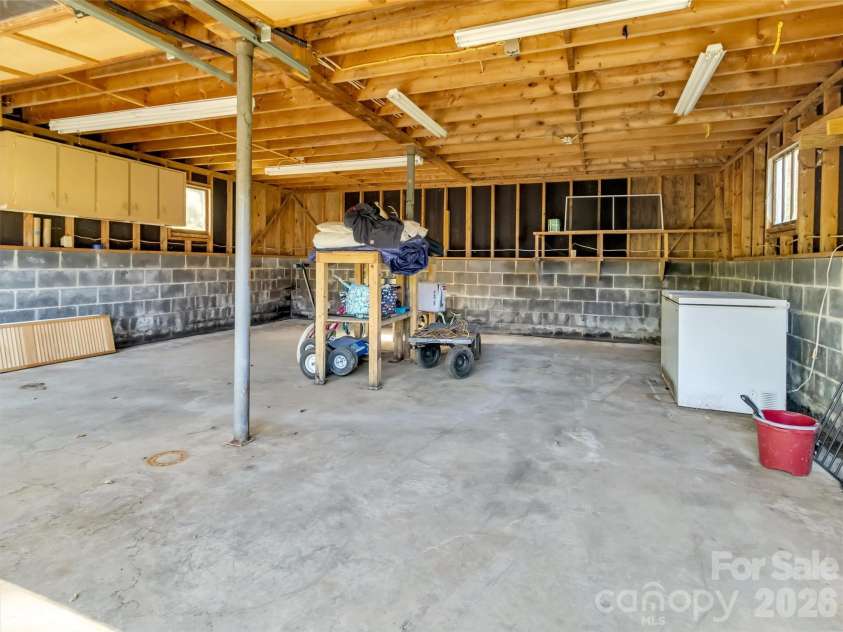 408 Sunny Drive, Waynesville, NC 28786.  MLS# CAR4429563, YatesRealty ID 53614. 