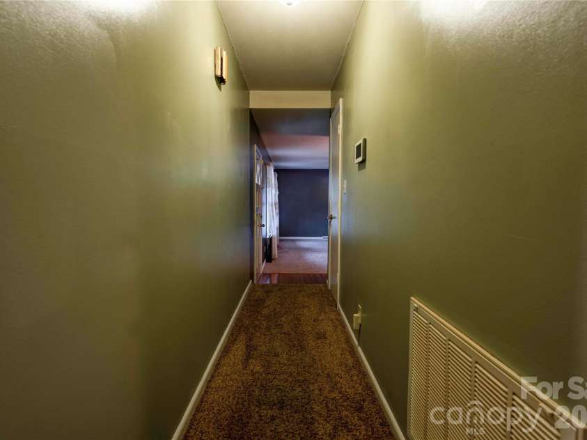 626 Leander Street, Shelby, NC 28152.  MLS# CAR4428568, YatesRealty ID 53616. Hallway