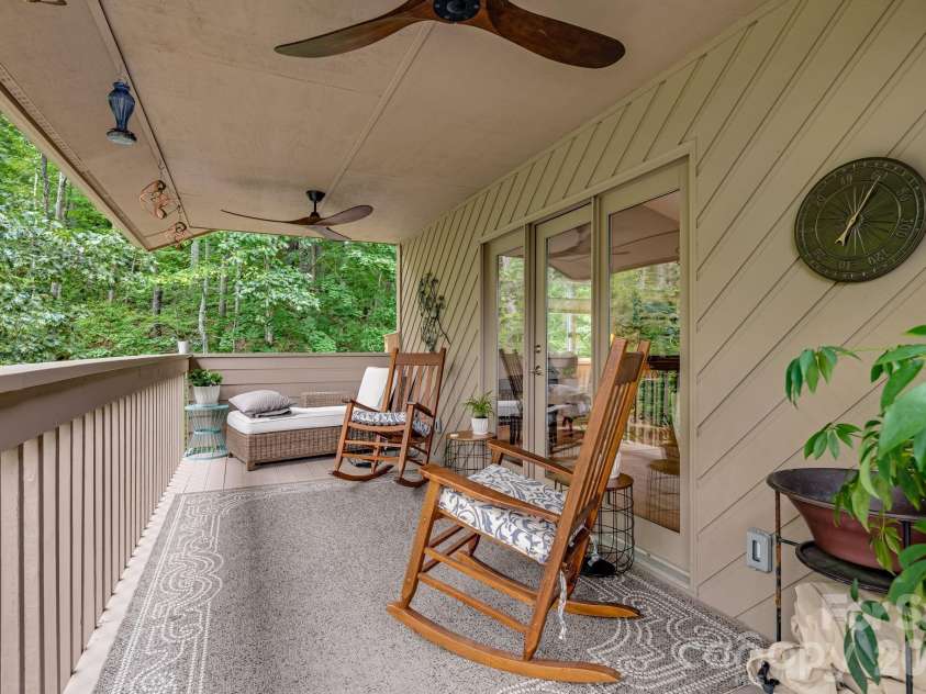 1702 Timber Trail, Asheville, NC 28804.  MLS# CAR4423748, YatesRealty ID 53617. 