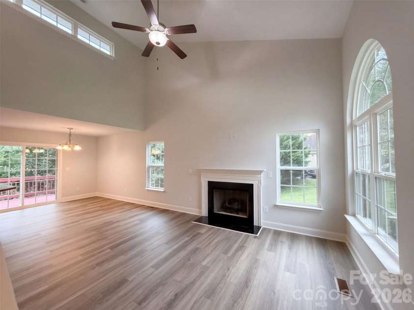 117 Sundance Circle, Statesville, NC 28625.  MLS# CAR4429597, YatesRealty ID 53618. 