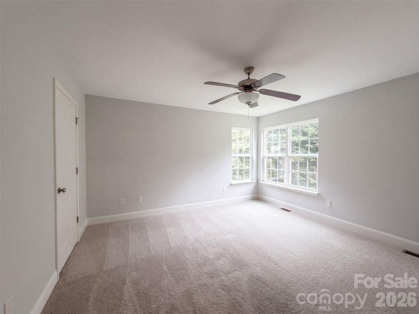 117 Sundance Circle, Statesville, NC 28625.  MLS# CAR4429597, YatesRealty ID 53618. 