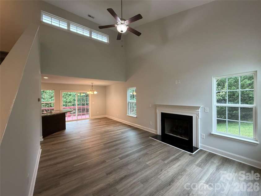 117 Sundance Circle, Statesville, NC 28625.  MLS# CAR4429597, YatesRealty ID 53618. 