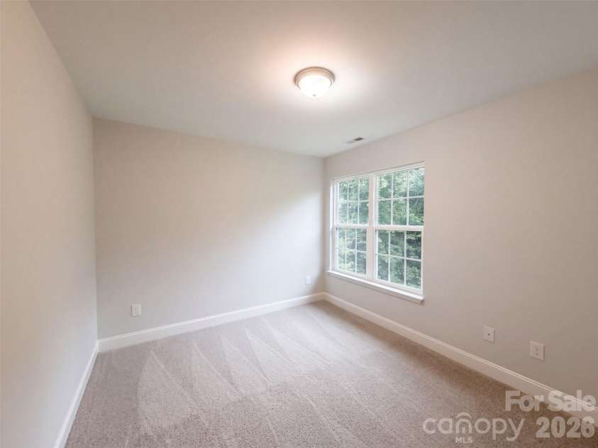 117 Sundance Circle, Statesville, NC 28625.  MLS# CAR4429597, YatesRealty ID 53618. 