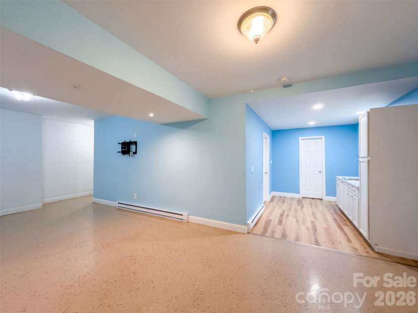 117 Sundance Circle, Statesville, NC 28625.  MLS# CAR4429597, YatesRealty ID 53618. 